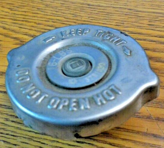 98 99 00 01 02 Dodge RAM 1500 5.9 L. Radiator Cap - OEM
