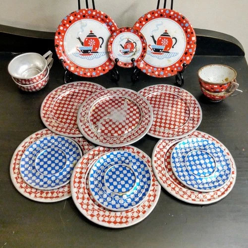 Vtg Tin Litho Dishes Ohio Art Co. Plates, Cups & Creamer 1950s Era Toys 16 pcs