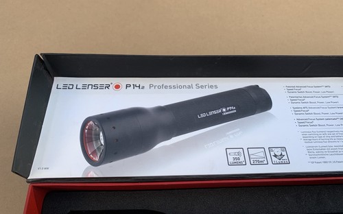Linterna LED Lente P14.2 Aluminio Zoom Enfoque Antorcha con Funda - Imagen 9 de 16
