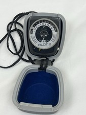 GOSSEN PILOT 2 COMPACT LIGHT METER W HARD CASE And Strap