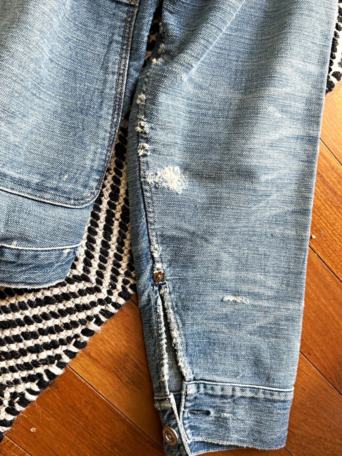 Levi’s  Blue Denim extra light distressed rare L image 7