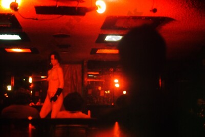 Pretty woman curvy exotic dancer on stage  candid 35mm Slide V8t15