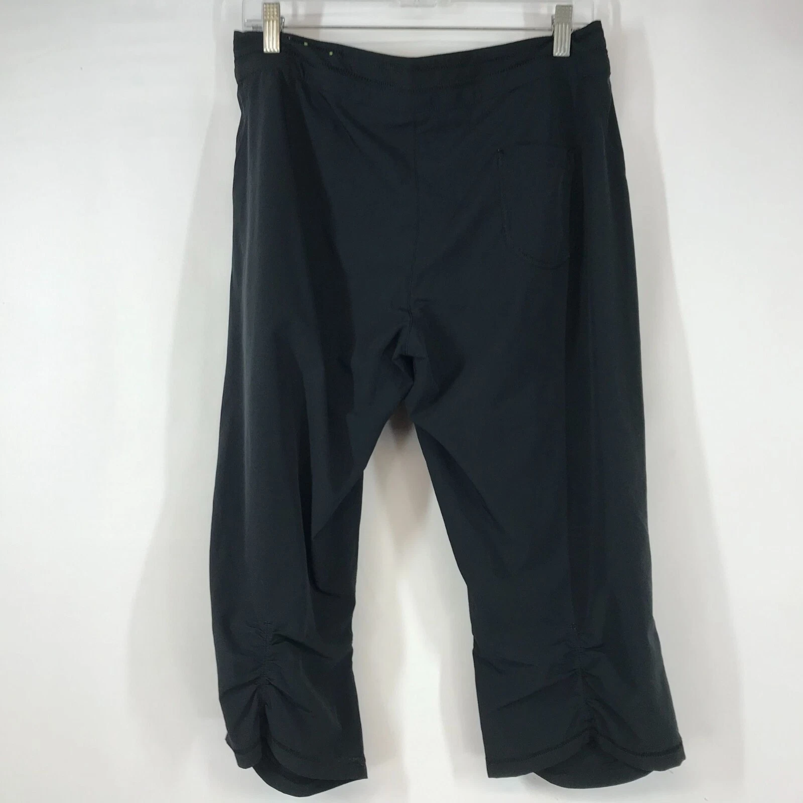 alo-yoga snap drawstring waist capri's pants
