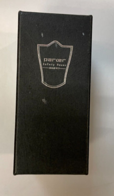 Parker Safety Razor Bush Chrome Top w/ Stand & Box Used Lightly Ready to Ship!!!