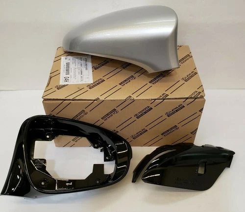 LEXUS OEM PASSENGER SIDE OUTER MIRROR COVER 2013-2019 GS350 ( 1J2 SONIC SILVER )