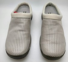 Women's Merrell Encore Breeze Mesh slip on Mules size 6 Beige PREOWNED