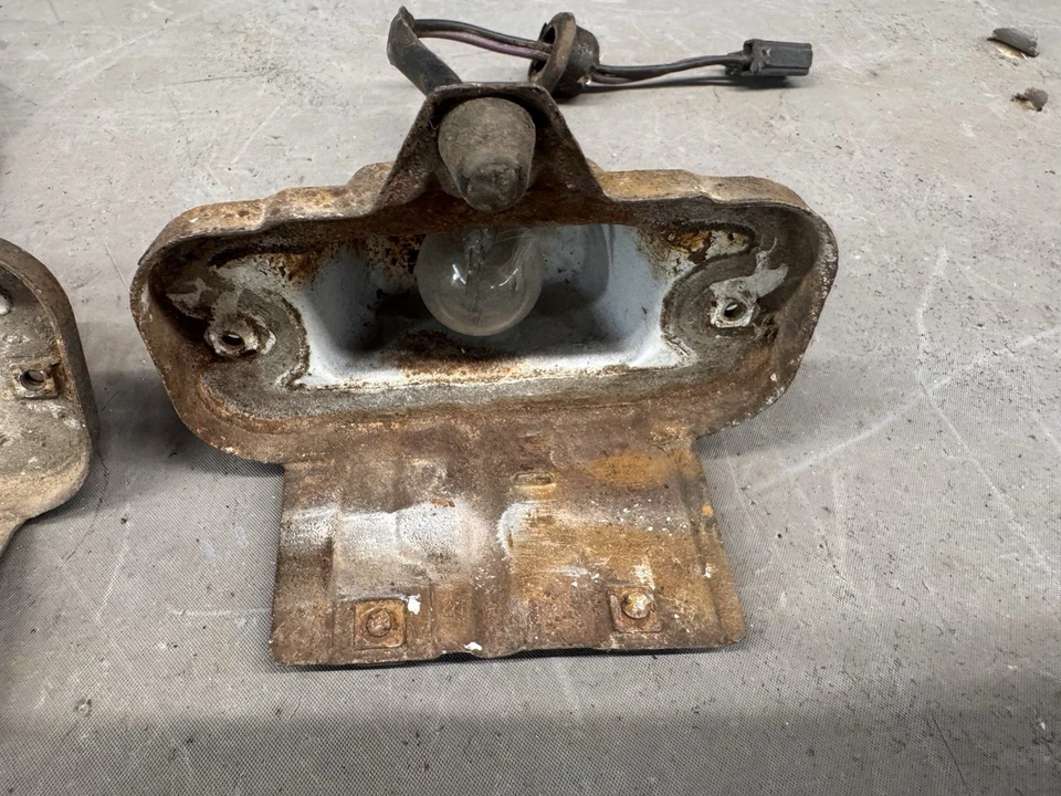 Chevy Chevelle Malibu 1967 lámpara de estacionamiento carcasa señal de giro luz de estacionamiento El Camino Foto 2 de 4