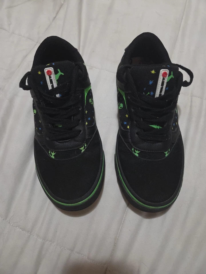 Zapatillas Airwalk Alien con cordones para niños talla 5  Foto 2 de 4