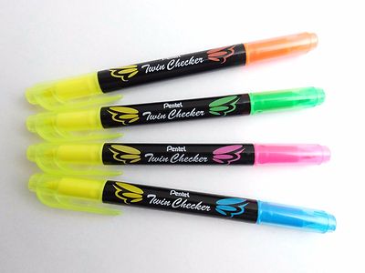 4 Stück Pentel Textmarker Twin Checker SLW8 Doppelspitze 2 Farben Keilspitze 