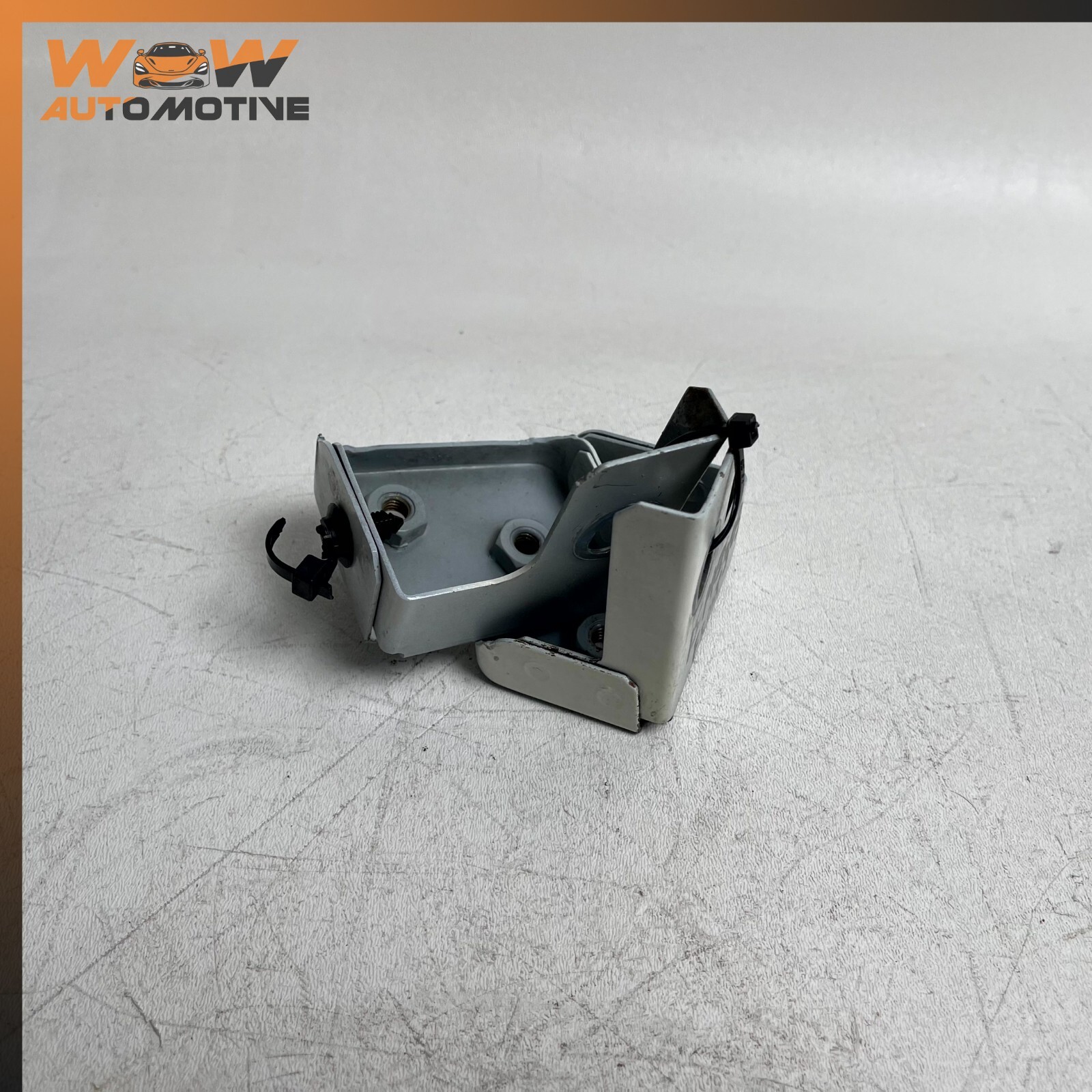 14-17 MASERATI GHIBLI FRONT RIGHT & LEFT SIDE FENDER BRACKET PAIR SET WHITE OEM