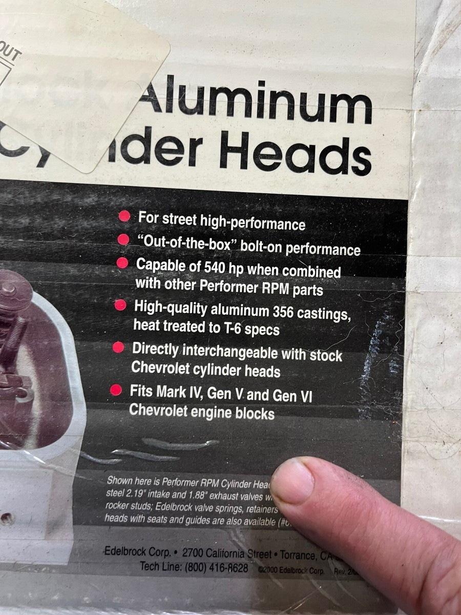 High Performance Engine Heads Edelbrock 60555 Performer RPM Cylinder Heads  | Complete Big-Block Chevy Heads 525-650HP Range 60435 Flow Numbers Specs