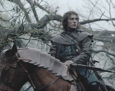 SAM CLAFLIN Signed 10X8 Photo SNOW WHITE AND THE HUNTSMAN COA