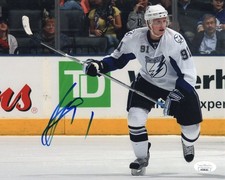 Steven Stamkos Rookie Cards and Autograph Memorabilia Guide 59