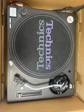 Technics Sl-1200Mk5 Turntable Set JPN Limited Edition Vintage LP Record Player