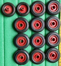 Metallbaukästen-Räder,gummibereift,Konvolut,alt, u.a. Märklin,s Text u Fotos