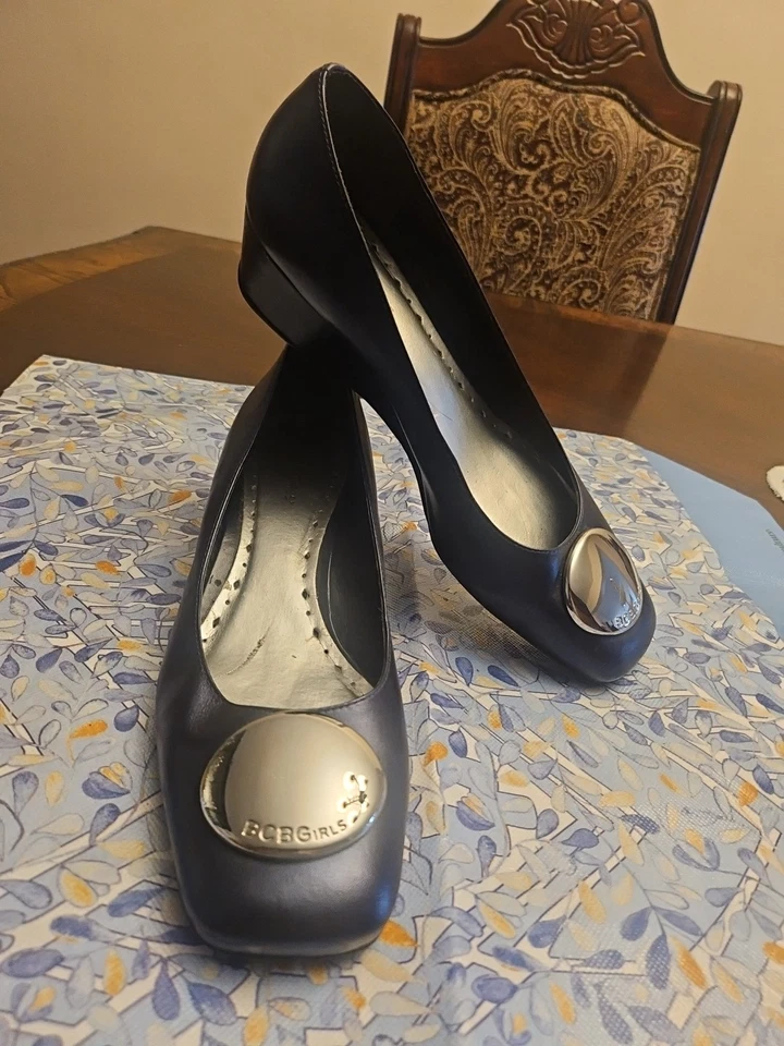 Zapatos cuñas de cuero negro para mujer BCBGirls talla 10B nuevos sin etiquetas Foto 2 de 4