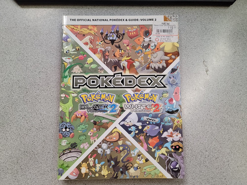 NEW UNUSED UNOVA VOL 2 POKEMON BLACK 2 & WHITE 2 OFFICIAL STRAT GUIDE w/ POSTER