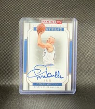 2018 Panini National Treasures Football Cards 12