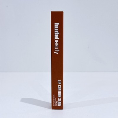 HUDA Beauty Lip Contour Stain Lip Liner Tönung - Toasty Brown | NEUE FORMEL 
