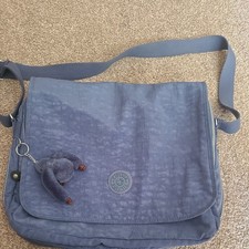 Borsa messenger espandibile blu Kipling Madhouse borsa a tracolla per laptop tracolla cinghia regolabile
