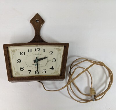Vintage 70s Clock Wall General Electric Kitchen Plug Faux Wood Model ...