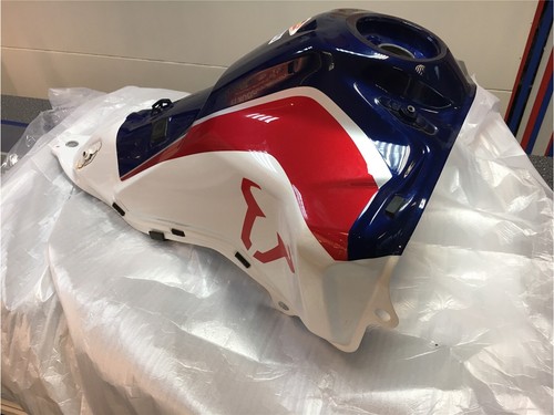 Honda Africa Twin Gas Tank Used Year 16-18 Good Condition - Picture 3 of 6