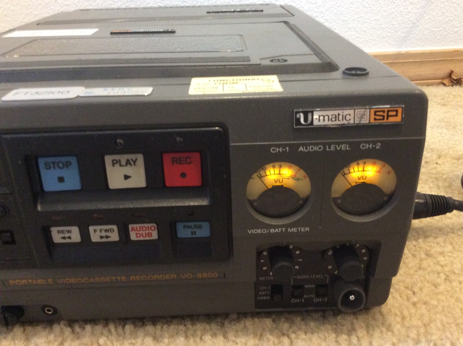 Sony UMatic S SP VO8800 Portable Videocassette Recorder eBay