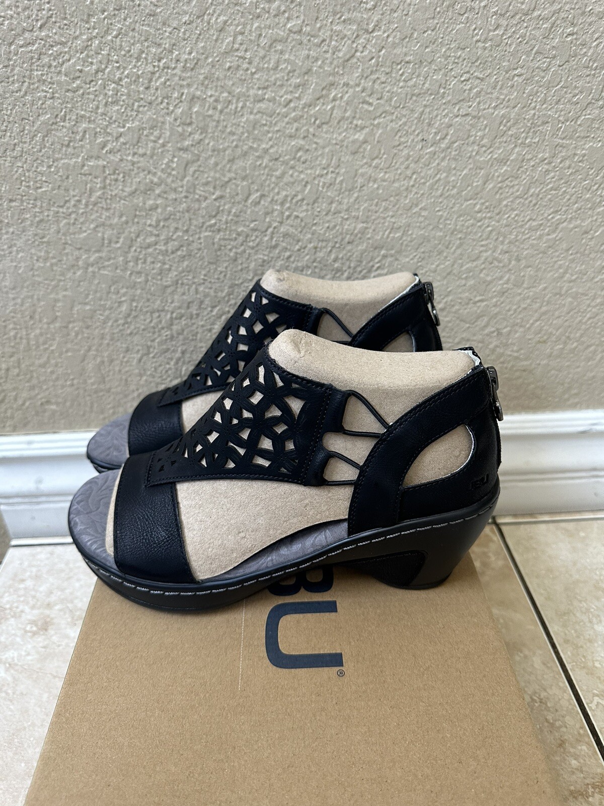 JBU by Jambu Women’s Isla Vegan Wedge Sandals Black Foam Shoes Size 7.5