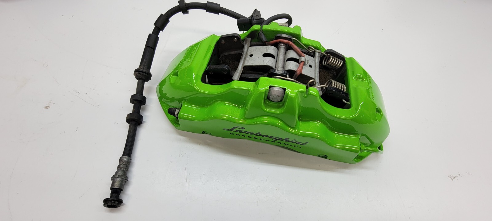 LAMBORGHINI HURACAN FRONT LEFT DRIVER SIDE BRAKE CALIPER OEM 4T0615105CF GREEN