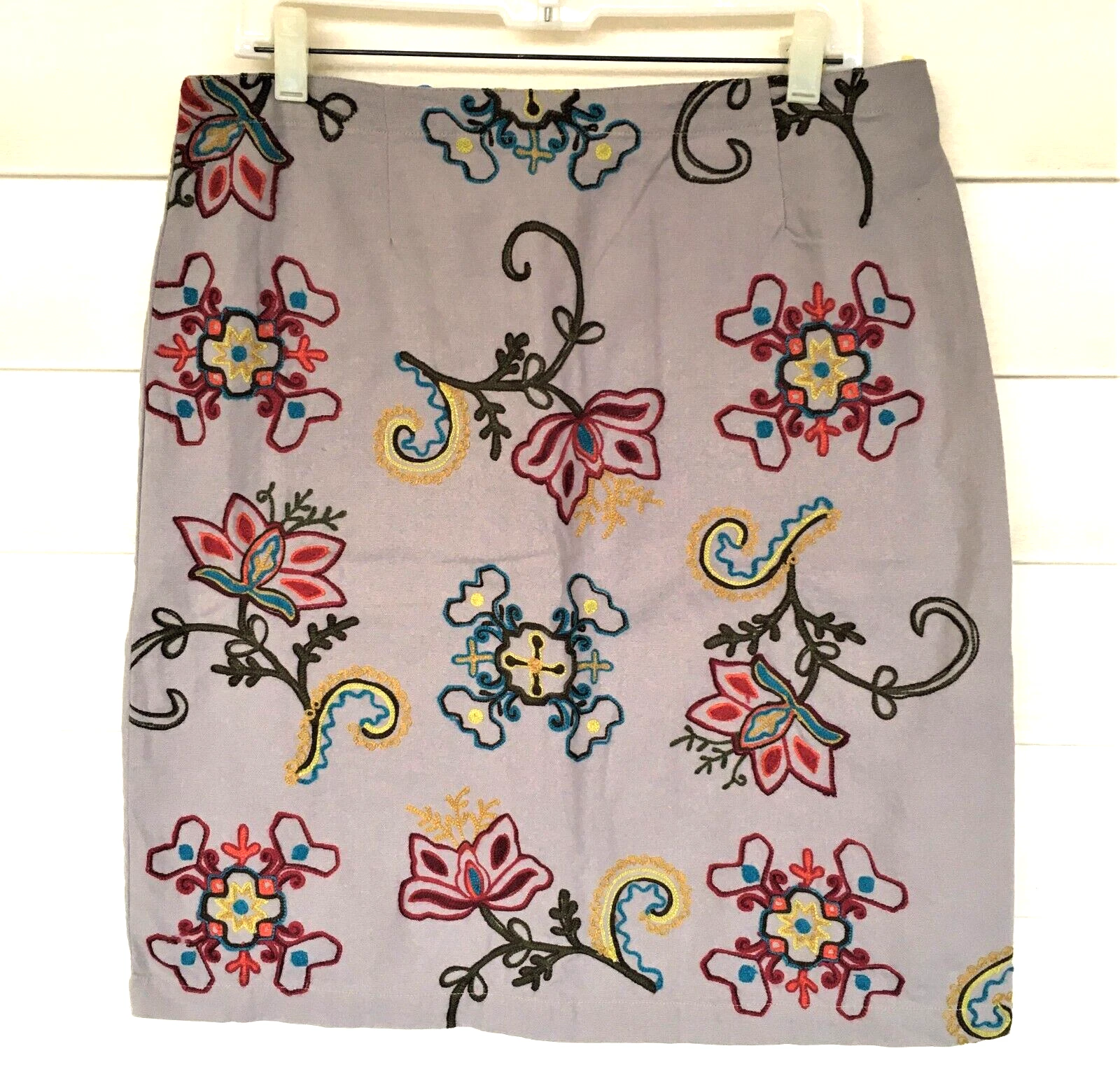 Susan Bristol Sz. 12 Womens Knee Length Straight Skirt Cotton Gray Embroid. NWOT