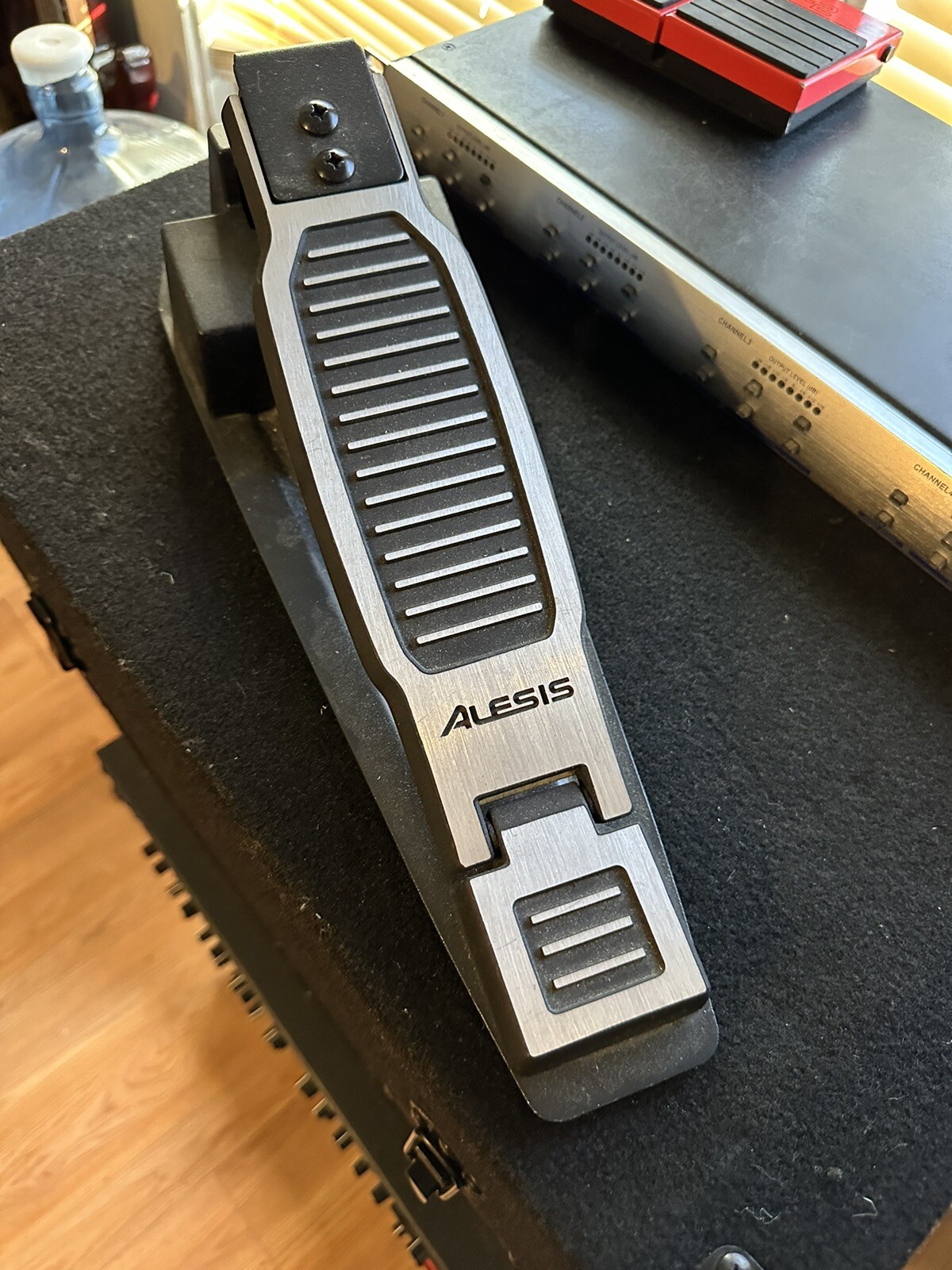 Alesis Drum Pedal (1/4") Open/Closed DMHat Surge ( Used