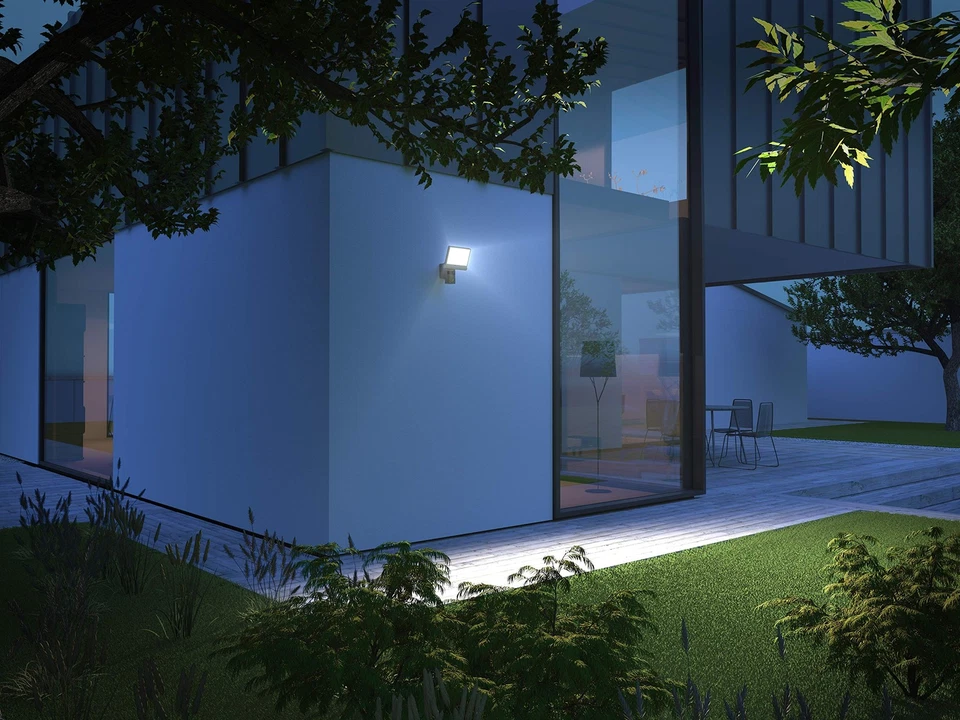 LED-Außenprojektor mit XLED CAM 1 SC Überwachungskamera Gegensprechanlage 180... - Bild 2 von 4