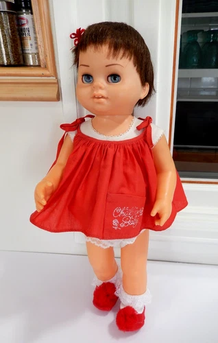 Vintage Early 1962 Mattel Chatty Baby Doll 2 Outfits HP Head Dk hair Ring notalk