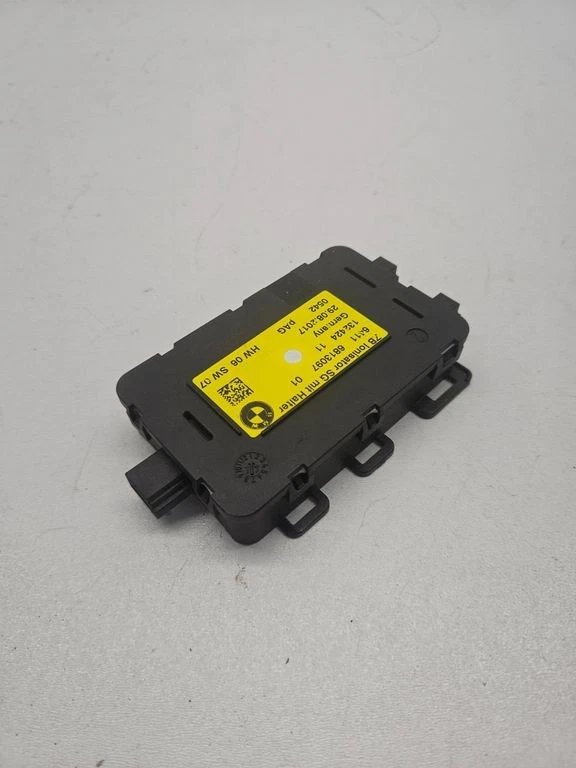 BMW 7 G11 G12 2016 Altri moduli centraline 6813097 TTA1618 - Immagine 3 di 4