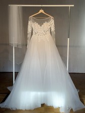 Hochzeitskleid A-Linie mit Schleppe | Spitze & Perlenstickerei Gr. XS-S