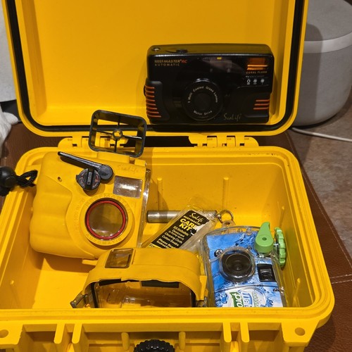Sealife Reefmaster RC Underwater Camera Kit with Waterproof Housing and Case