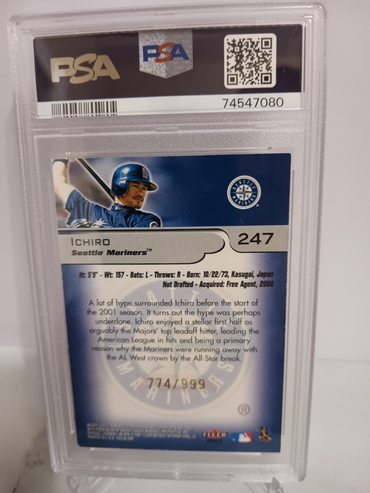 Ichiro Suzuki RARE 2001 Fleer Focus - Prospect PSA Graded 8 NM-MT #247 /999 (RC) view 4