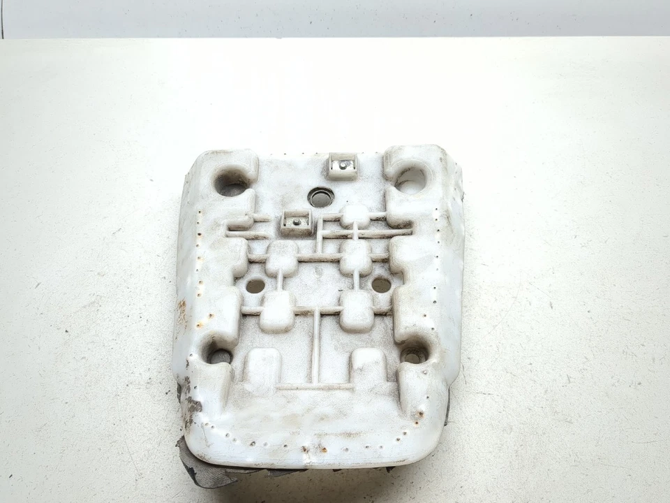 Base asiento pasajero trasero Suzuki SV650 09 211020 TRSH PL Foto 2 de 4