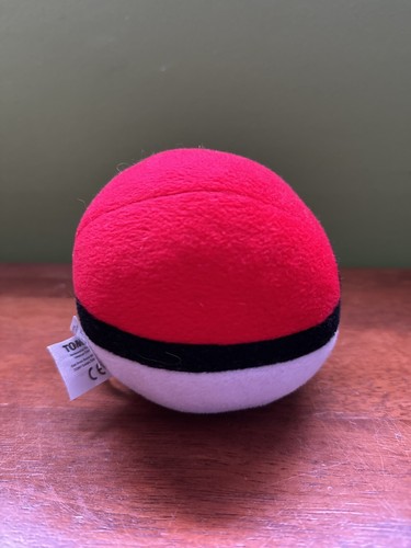Tomy Pokemon Poke Ball 4" Plush Red and White Bean Bag Stuffed Toy - Picture 4 of 6