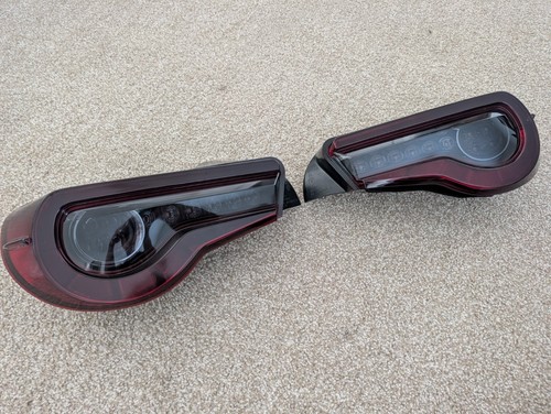 2017 - 2020 Subaru BRZ Toyota 86 LED Tail Light LH - RH OEM