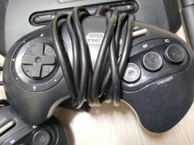 Sega Genesis Model MK-1631 Console w/Controllers, Cords, 3 Games Tested