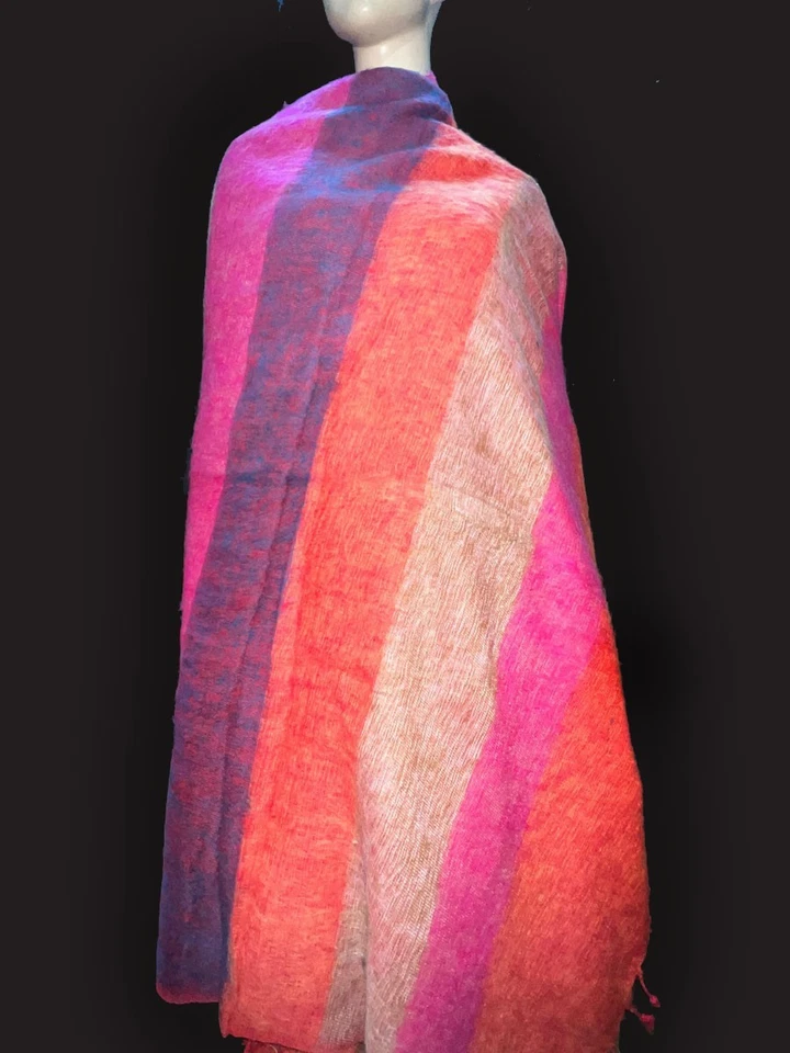 Sw263 Himalayan Yak Wool Blend Throw reversible blanket shawl scarf wrap Nepal - Image 2 of 4