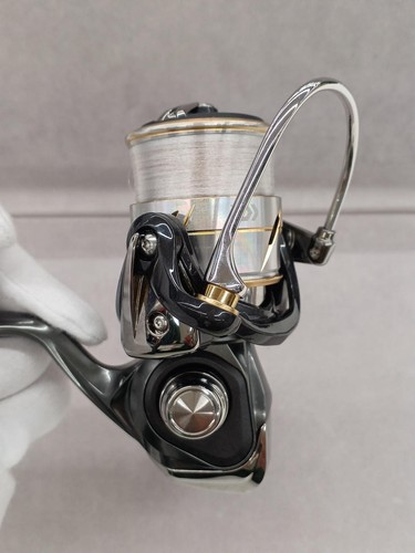 DAIWA 20 LUVIAS FC LT2000S Spinning Reel - Picture 9 of 15