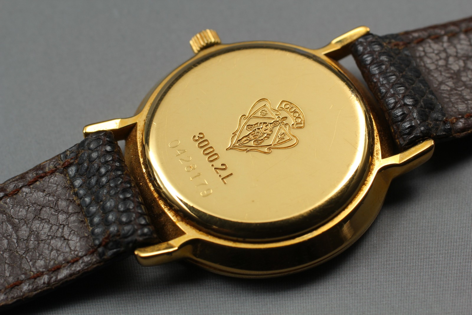 [Exc+5]  Vintage Gucci 3000.2.L 25mm Gold Dial Roman Bezel Quartz Women's Watch thumbnail 4