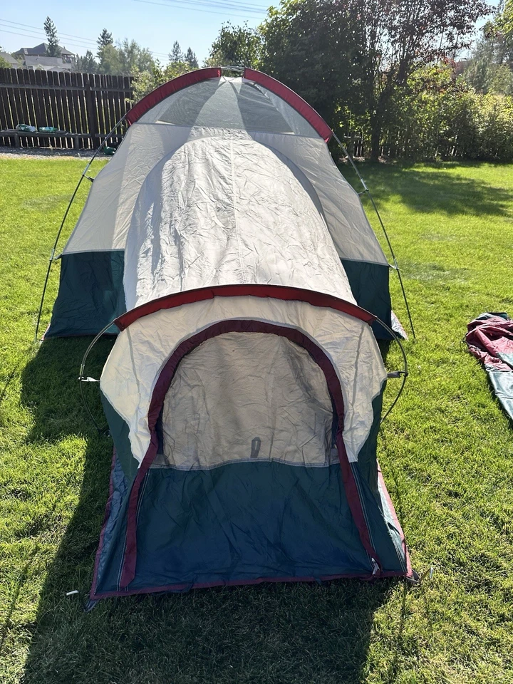 Tienda de campaña para 4 personas 12 X 7 camping Territorio del Noroeste Valle de los Ciervos Foto 3 de 4