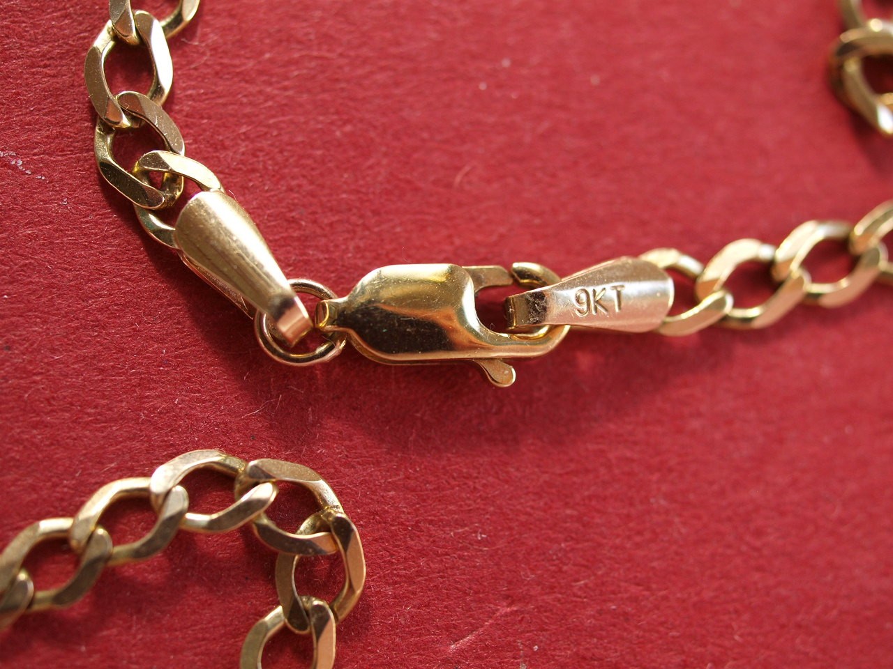 Solid 9ct yellow gold flat curb Chain Necklace - image 4