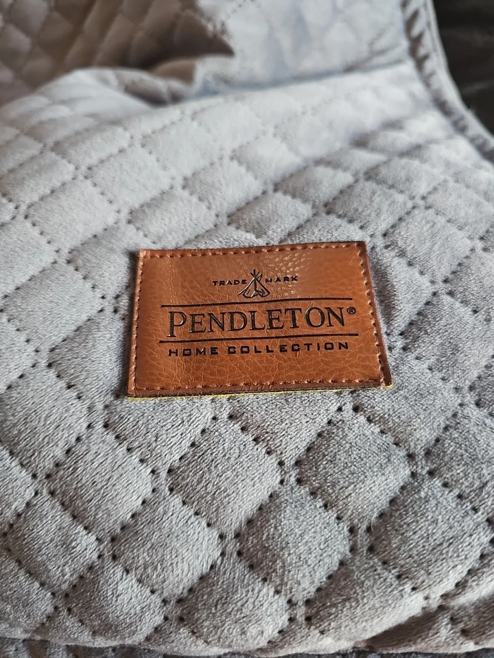 Pendleton 加重毯子绗缝可拆卸拉链盖两件 48x72 15 磅 — 第 3/4 张图片