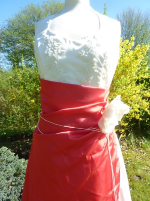 Brautkleid 38 NEU rot creme Neckholder Hochzeitskleid mit Schleppe TAFT 796  