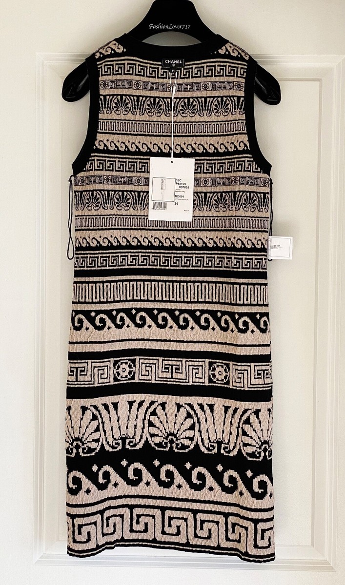 CHANEL★素敵!18C NUDE BLACK KNIT SLEEVELESS DRESS F46 NWT $2100 CHANEL 18C PARIS GREECE BEIGE NUDE BLACK KNIT