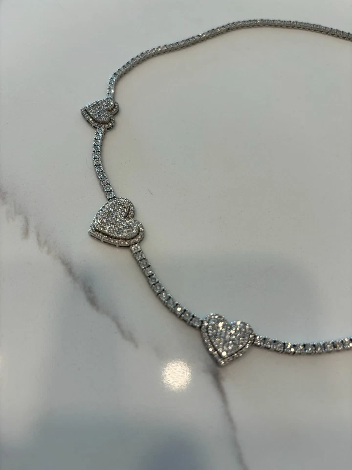 Colar de coração de diamante em ouro branco 10 k - Imagem 3 de 4